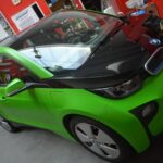 Částečný polep BMW i3 zelenou matnou 3D autofolií 3M